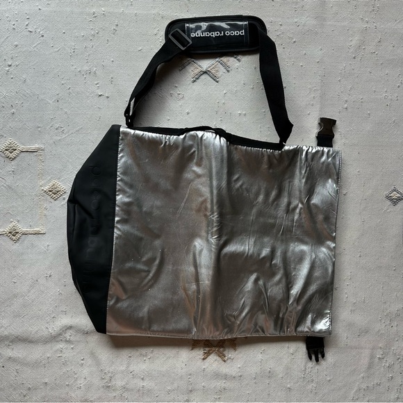 Paco Rabanne Invictus Dry Bag - Picture 6 of 9